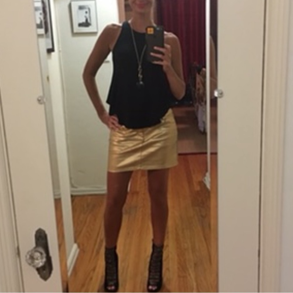 Gold Metallic BCBG Generation mini skirt size 25